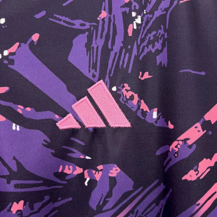 Maillot Real Madrid foot concept rose 2024 2025